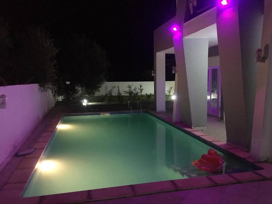 Magnifique Villa Avec Piscine Sur L'Ile De Djerba Pour Vacances Arkou Exteriér fotografie